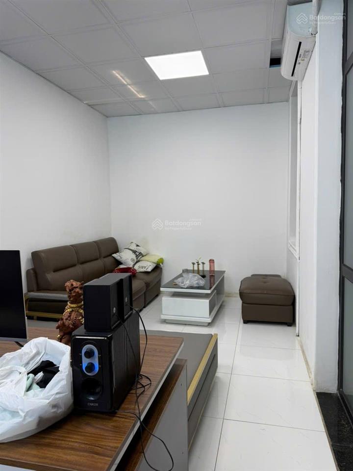 Cho thuê nguyên căn bt liền kề vingardenia hàm nghi dt 93m2 x 5 tầng mt6m thang máy đẹp, giá 50tr
