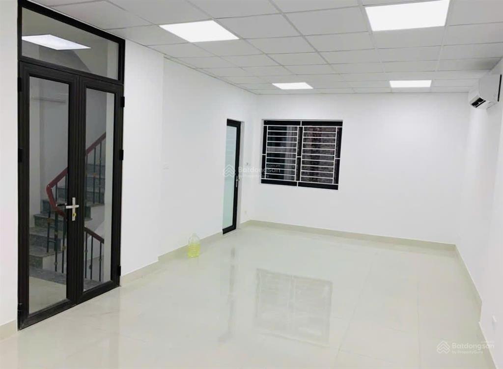 Cho thuê văn phòng hàm nghi mỹ đình | 120m | đẹp long lanh | thang máy ô tô đỗ cửa giá 15tr