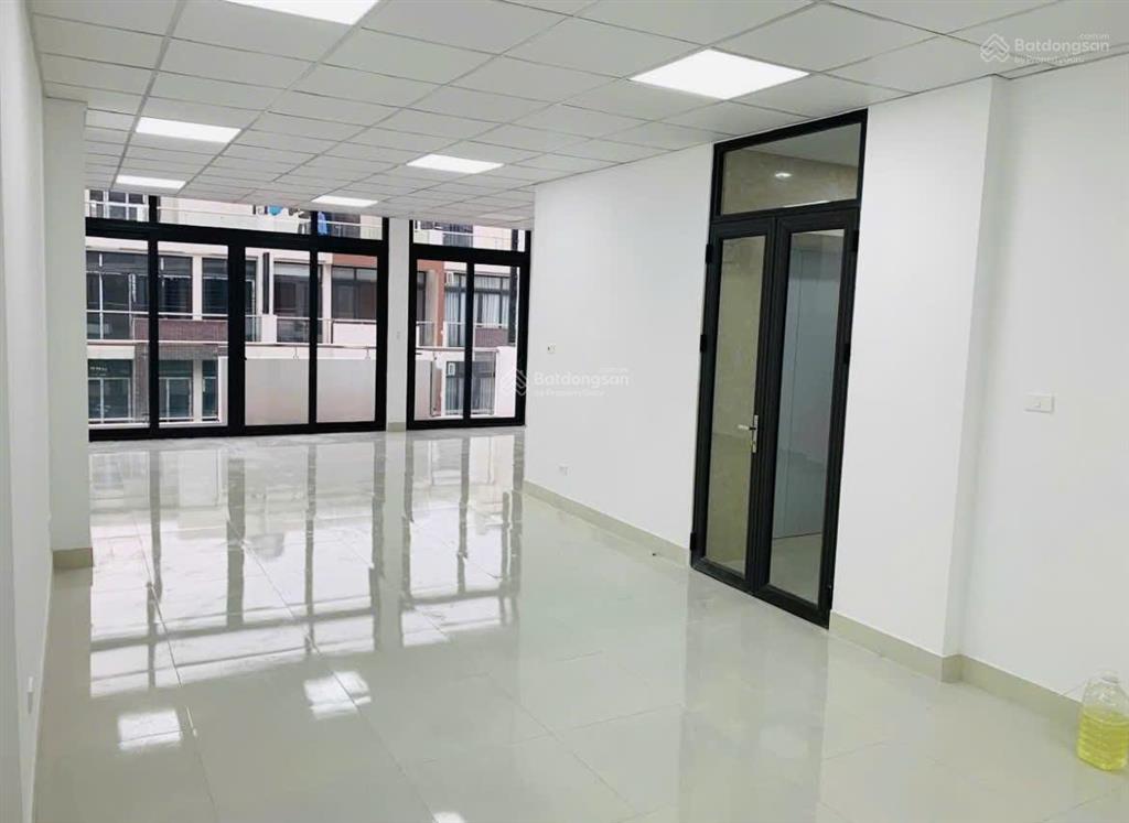 Cho thuê văn phòng hàm nghi mỹ đình | 120m | đẹp long lanh | thang máy ô tô đỗ cửa giá 15tr