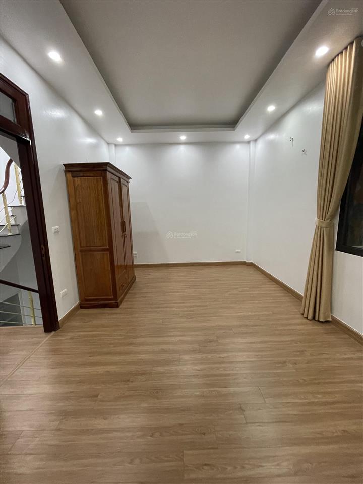 Cho thuê biệt thự làm văn phòng hàm nghi, mỹ đình 2, 180m, 4 tầng, mặt tiền 10m giá tốt 45tr