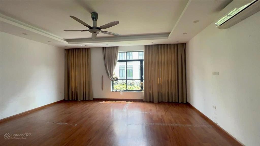 Cho thuê biệt thự làm văn phòng hàm nghi, mỹ đình 2, 180m, 4 tầng, mặt tiền 10m giá tốt 45tr