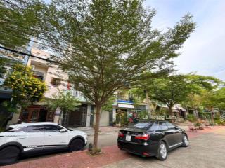 Rẻ nhất khu vực đường bình lợi. nhà 4 tầng view công viên, cn 100m2 vuông vức, xe hơi vào nhà