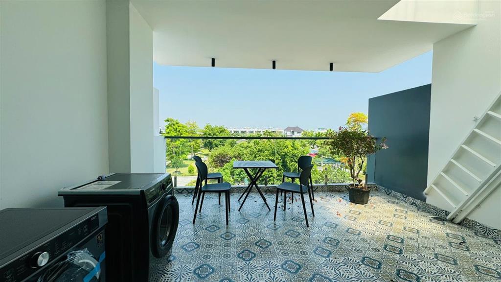 Bán nhà full nội thất  view hồ bơi   công viên lớn gói 8 mỹ gia