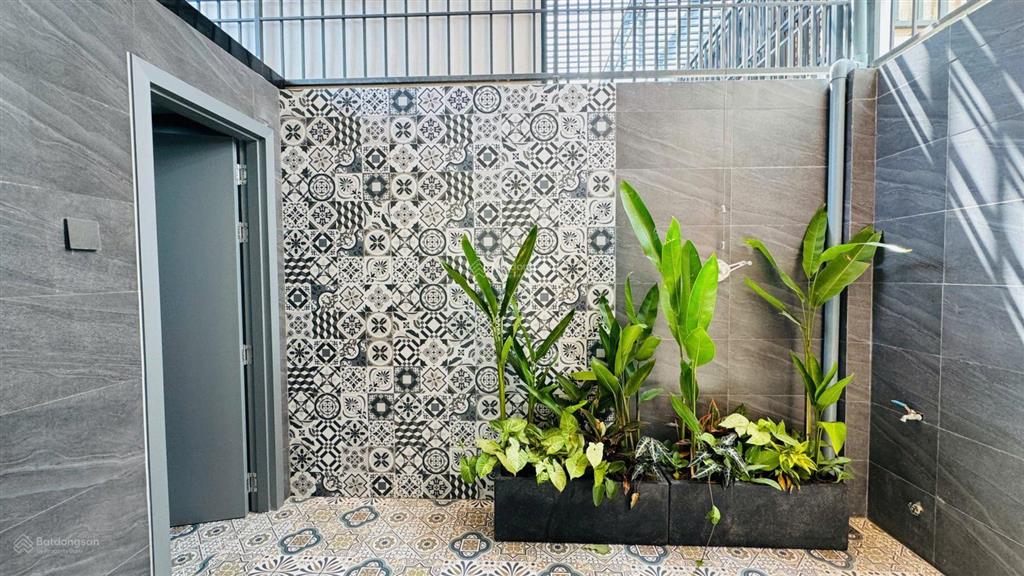 Bán nhà full nội thất  view hồ bơi   công viên lớn gói 8 mỹ gia