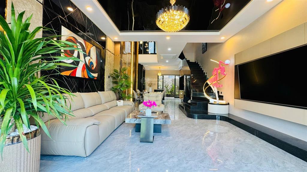 Bán nhà full nội thất  view hồ bơi   công viên lớn gói 8 mỹ gia