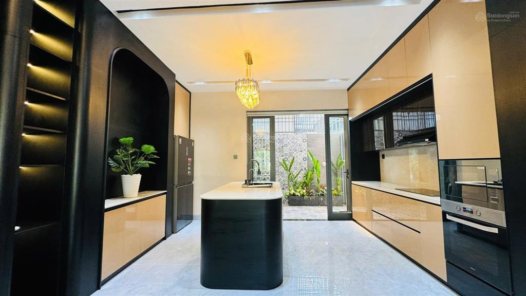 Bán nhà full nội thất  view hồ bơi   công viên lớn gói 8 mỹ gia