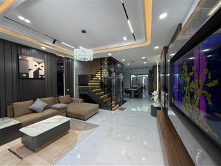 Nhà mới có thang máy
gói 5 mỹ gia, nha trang.