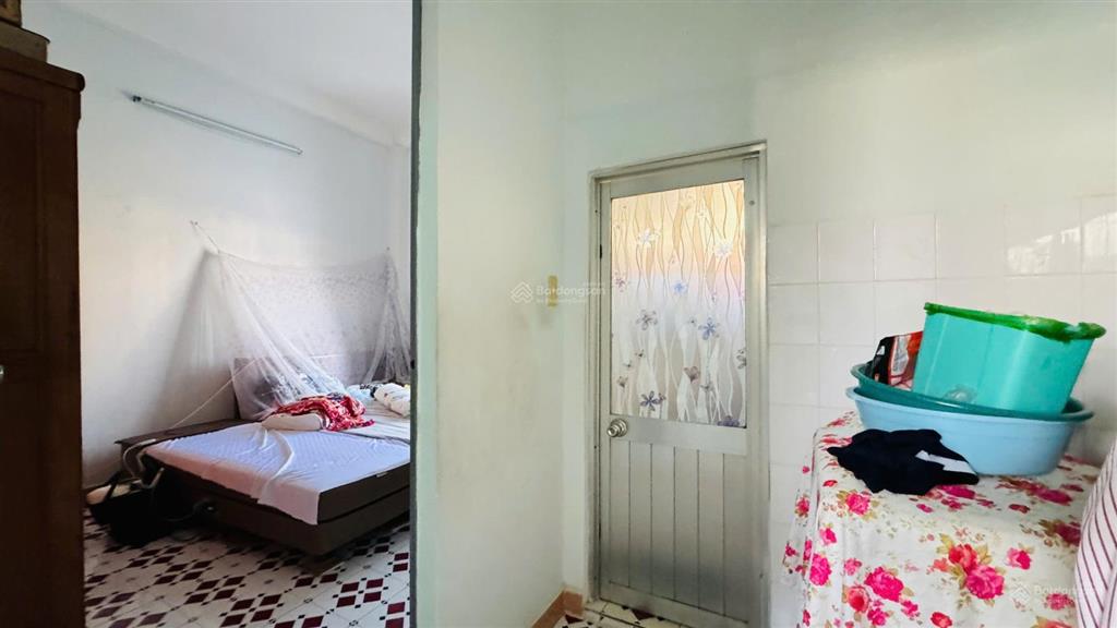 Hạ 700 triệu bán nhanh
nhà 3 tầng hẻm oto đường nguyễn thị minh khai