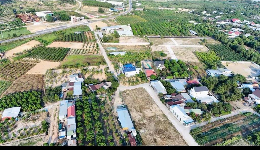 Đất thổ cư ven nha trang, sổ sẵn, hướng đông nam.
chỉ 1tỷ100