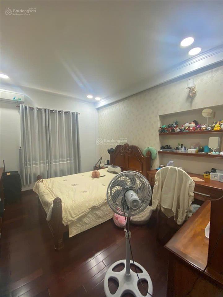 Bán nhà riêng bình hưng, bình chánh đất 200m², sàn 326m², pháp lý rõ ràng