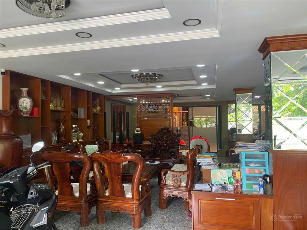 Bán nhà riêng bình hưng, bình chánh đất 200m², sàn 326m², pháp lý rõ ràng