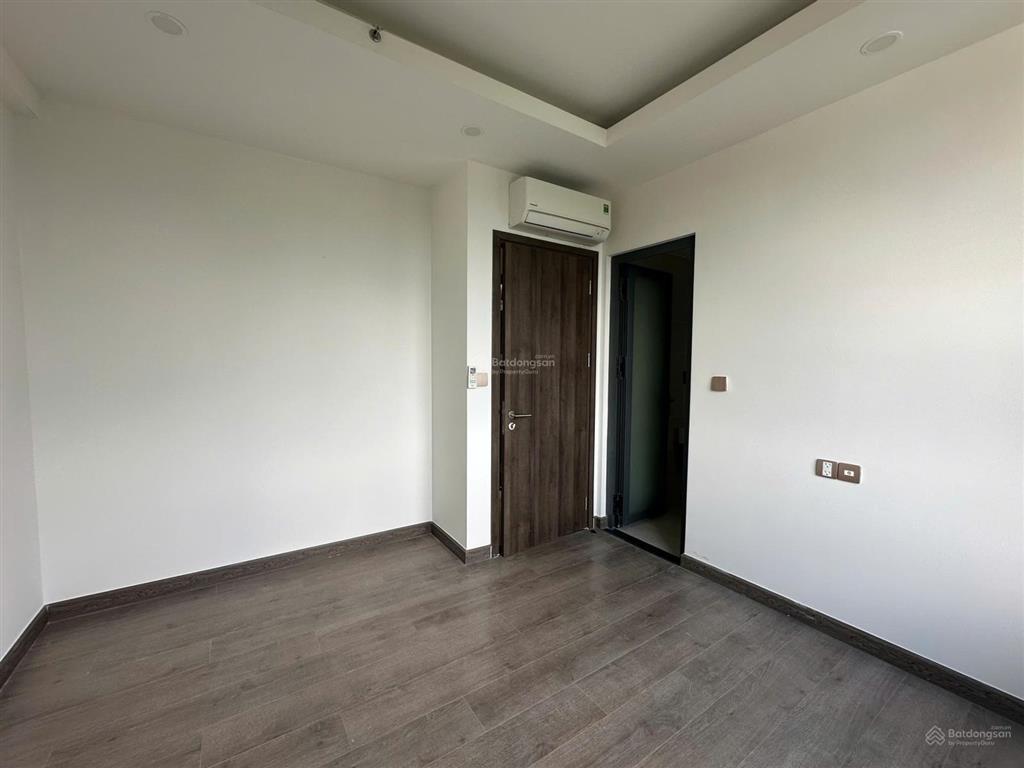 Cho thuê căn hộ q7 boulevard  2pn 1wc  cơ bản  giá 9 triệu