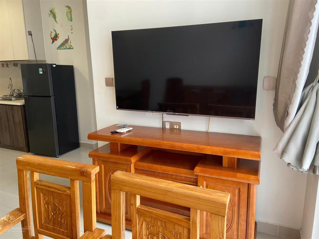 Cho thuê q7 boulevard  2pn 2wc  70m2  căn góc  full nội thất  13 triệu/tháng