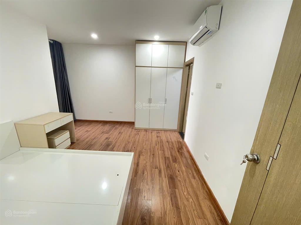 Cho thuê căn hộ 3 ngủ 2wc đầy đủ đồ, 14tr ở ngay được