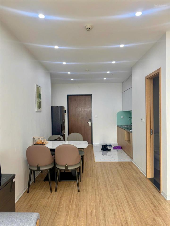 Chính chủ em cần bán căn hộ b10 62m2 2n1wc thiên niên kỷ giá 5 tỷ