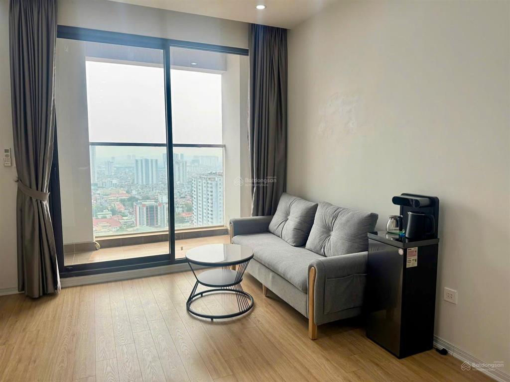 Chính chủ em cần bán căn hộ b10 62m2 2n1wc thiên niên kỷ giá 5 tỷ