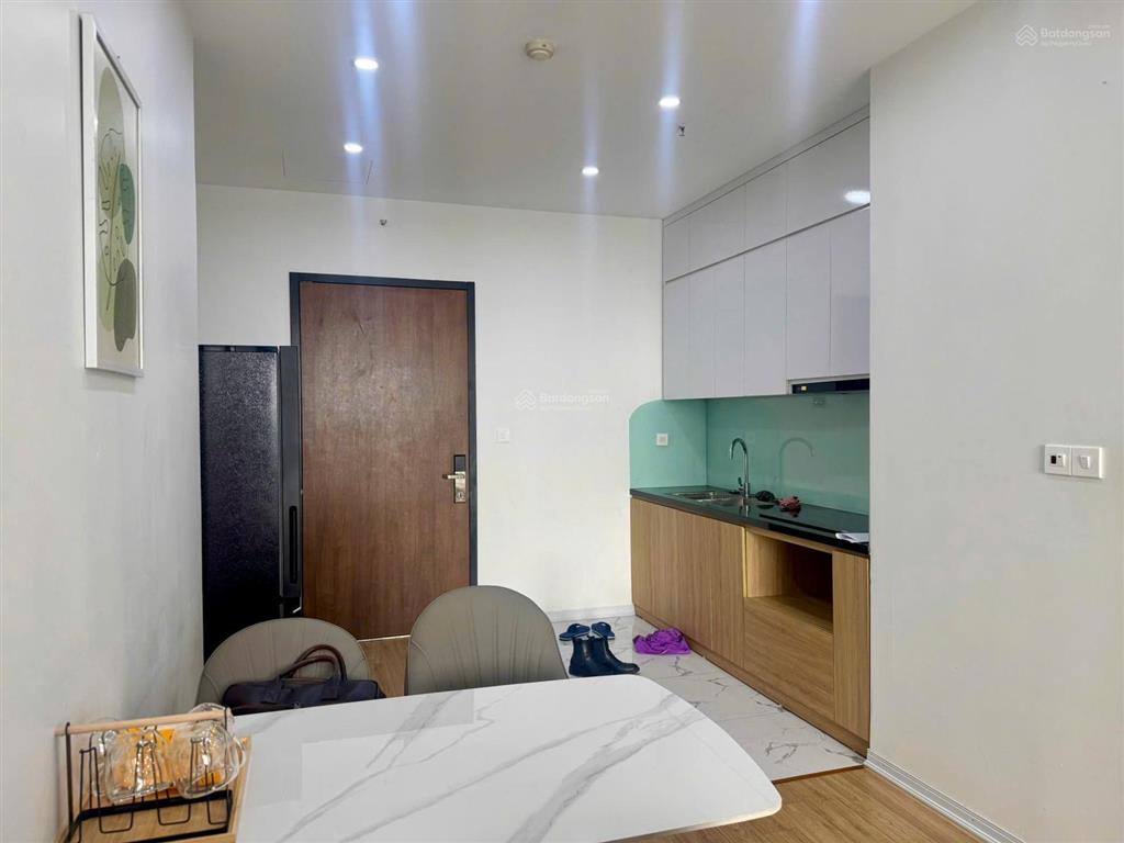 Chính chủ em cần bán căn hộ b10 62m2 2n1wc thiên niên kỷ giá 5 tỷ