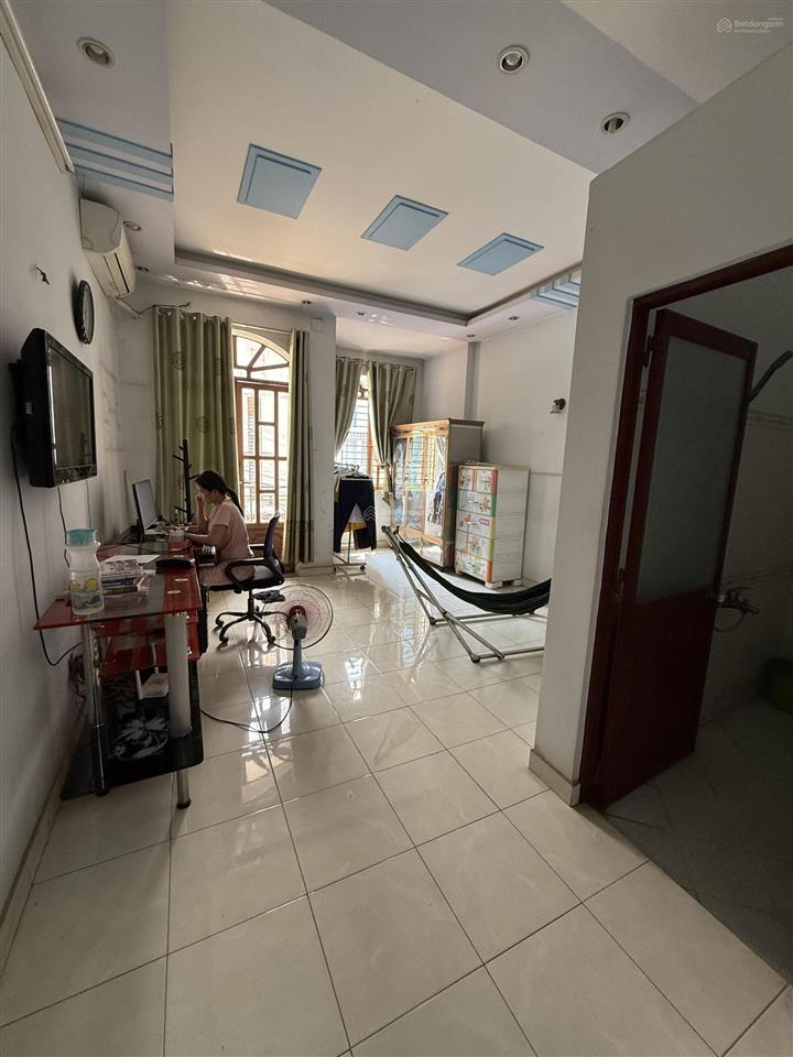 Bán nhà hẻm 8m, ô tô thông, đường 8, liên khu 5  6 bình tân,79m2(4.2x19) 3 tầng,sân thượng,ko qh