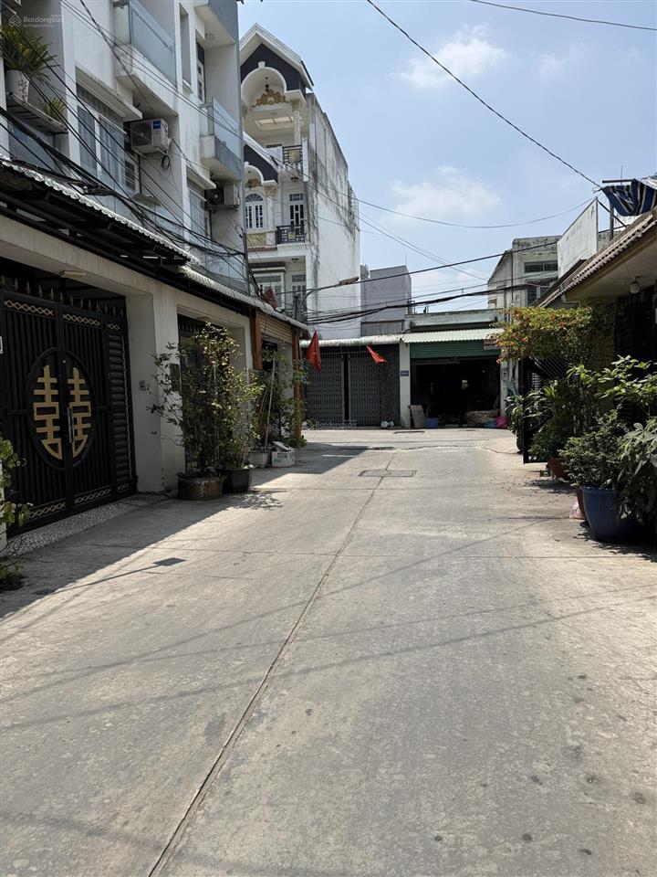 Bán nhà hẻm 8m, ô tô thông, đường 8, liên khu 5  6 bình tân,79m2(4.2x19) 3 tầng,sân thượng,ko qh