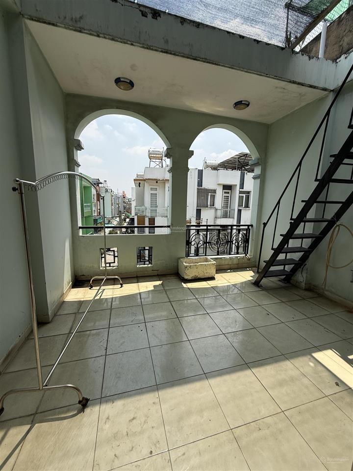 Bán nhà hẻm 8m, ô tô thông, đường 8, liên khu 5  6 bình tân,79m2(4.2x19) 3 tầng,sân thượng,ko qh