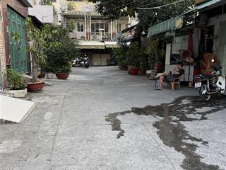 Nhà đẹp 3 tầng, tùng thiện vương q8, ngay cầu chà và giáp q5, 43m2(4x11) 4pn, nhỉnh 5t