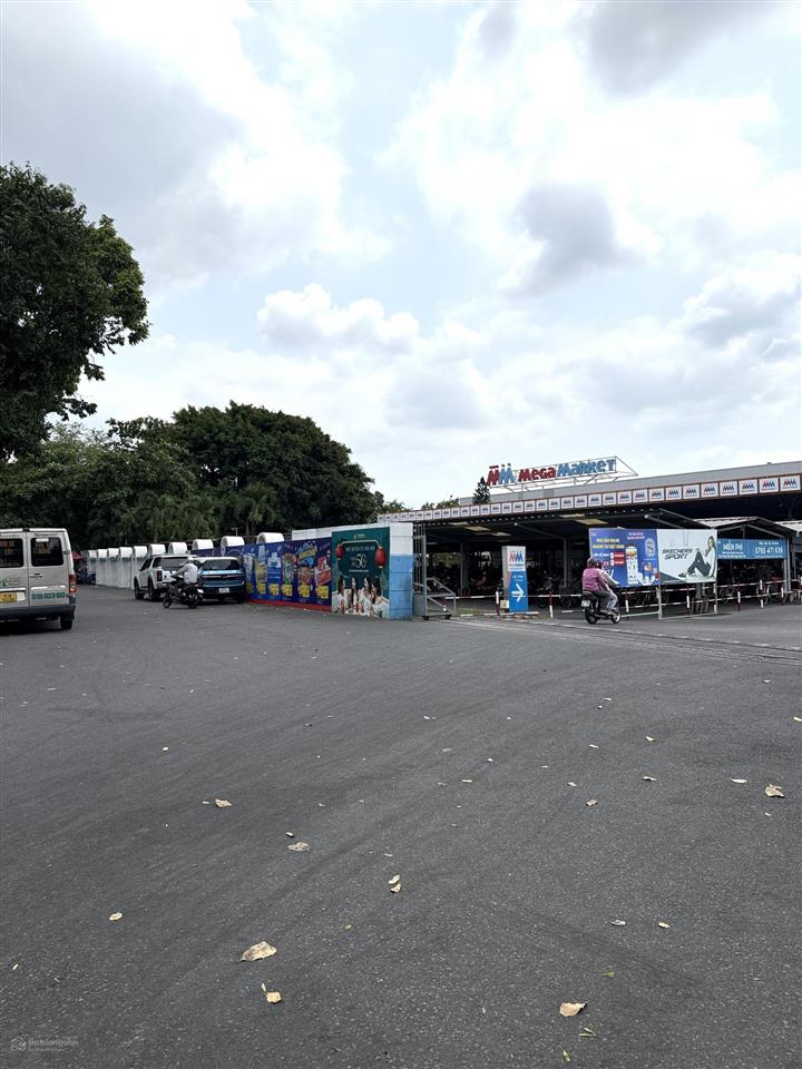 Bán nhà mặt tiền đường số, bình phú, quận 6, ngay mega market, 69m2(4x17.5m) 4 tầng, sân thượng đẹp