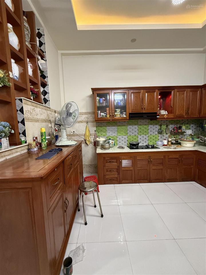 Bán nhà mặt tiền đường số, bình phú, quận 6, ngay mega market, 69m2(4x17.5m) 4 tầng, sân thượng đẹp