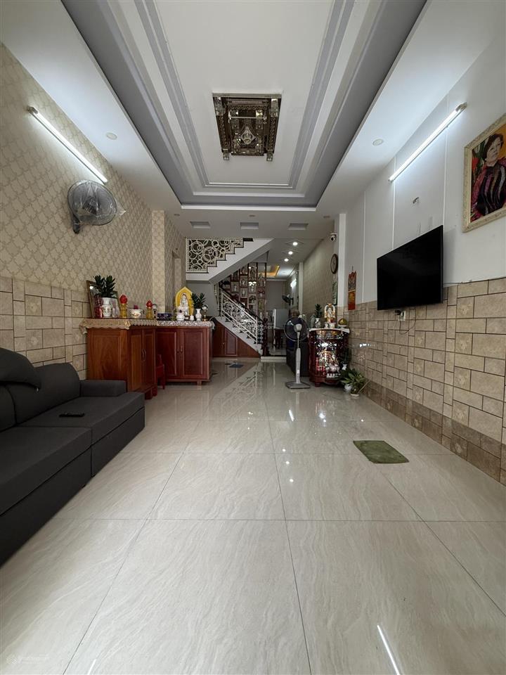 Bán nhà mặt tiền đường số, bình phú, quận 6, ngay mega market, 69m2(4x17.5m) 4 tầng, sân thượng đẹp