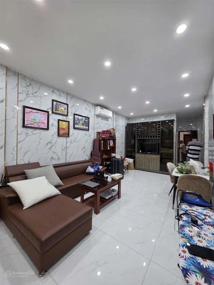 Bán nhà mặt tiền kinh doanh  điện biên phủ quận 10, 91m2(4x24) 4 tầng, lề 4m, có thang máy chờ.