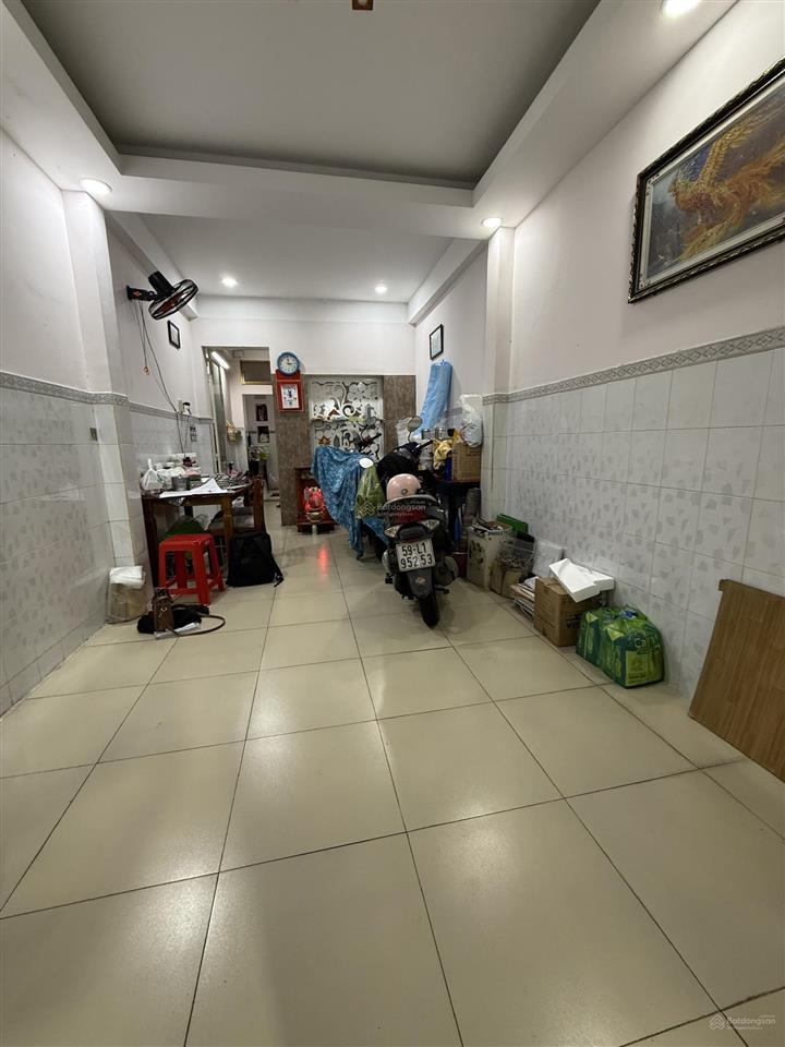 Giảm 1 tỷ  bán nhà phù đổng thiên vương ngay đh y dược quận 5, 4 tầng, sổ vuông, chỉ 6.5 tỷ