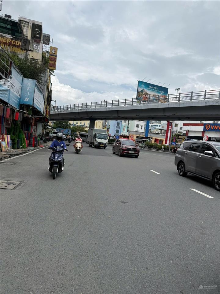 Bán nhà đường 3/2, lý thái tổ quận 10, ngay vạn hạnh mall, 43.5m2 4 tầng, sân thượng, nhỉnh 6t