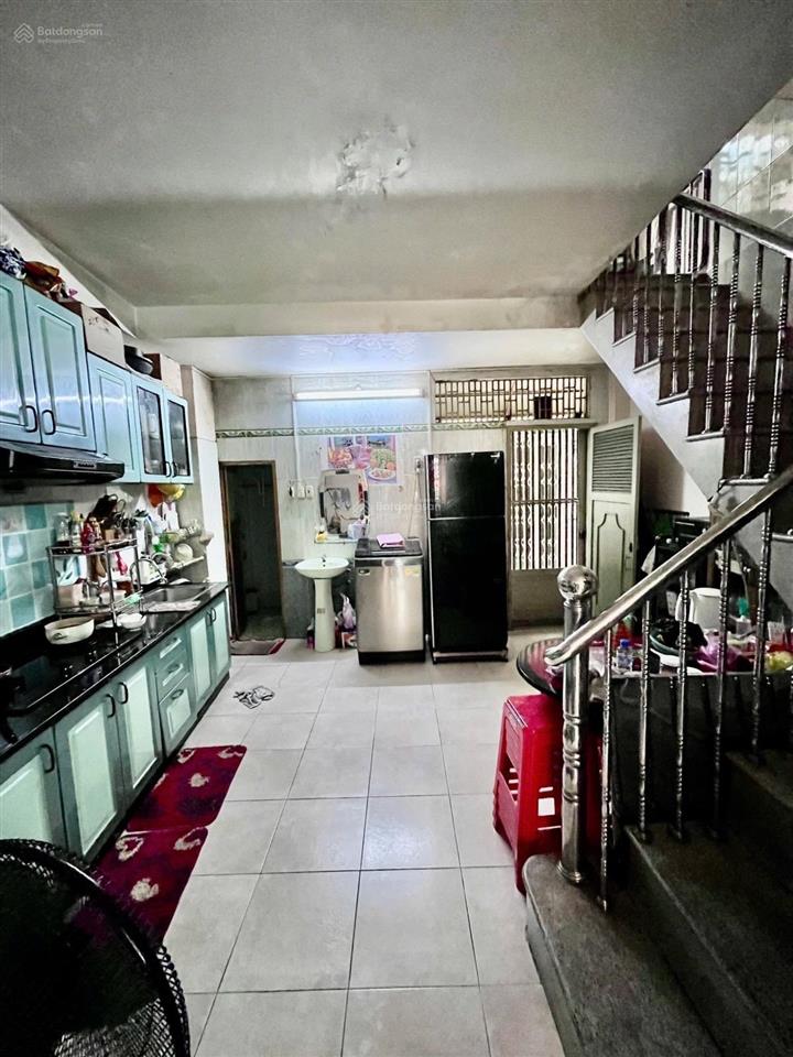 Bán nhà đường 3/2, lý thái tổ quận 10, ngay vạn hạnh mall, 43.5m2 4 tầng, sân thượng, nhỉnh 6t