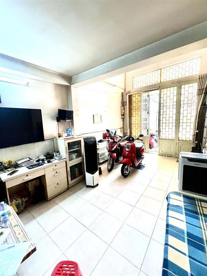 Bán nhà đường 3/2, lý thái tổ quận 10, ngay vạn hạnh mall, 43.5m2 4 tầng, sân thượng, nhỉnh 6t