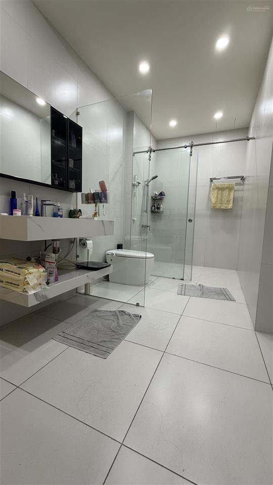 Bán nhà hẻm xe tải 10m, đoàn văn bơ  vĩnh khánh, q4, 66m2, 4 tầng, sân thượng, ko lg, tặng full nt