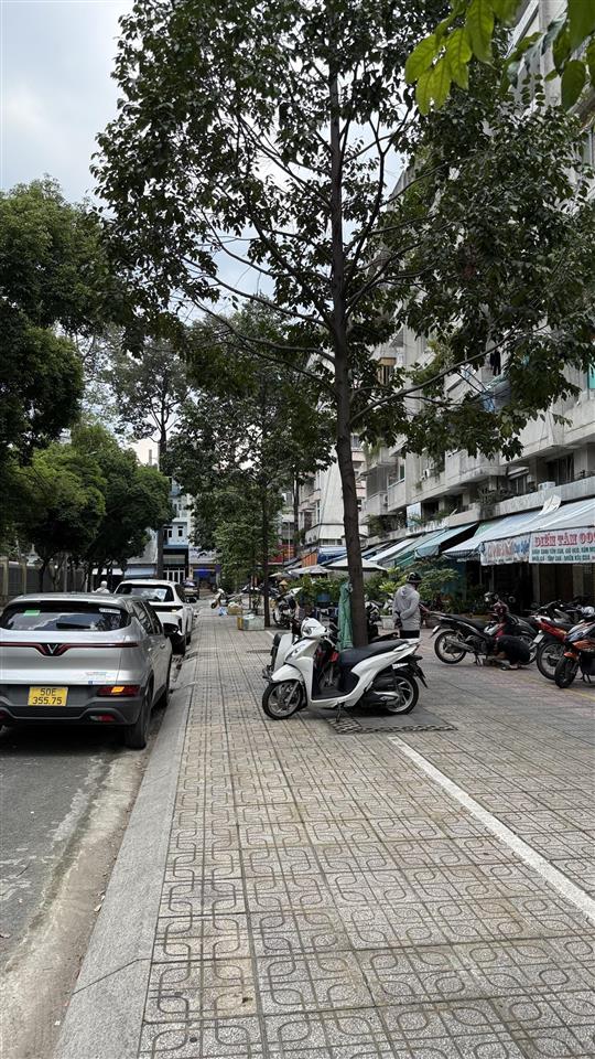Bán chung cư tầng trệt  mặt tiền mạc thiên tích, ngay đh y dược quận 5, 85m2, 2 tầng đúc, sổ riêng