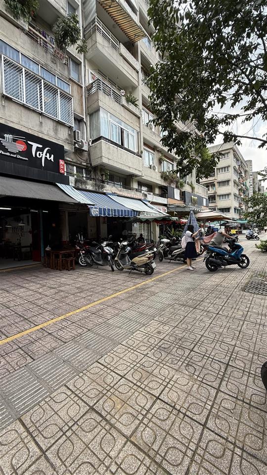 Bán chung cư tầng trệt  mặt tiền mạc thiên tích, ngay đh y dược quận 5, 85m2, 2 tầng đúc, sổ riêng