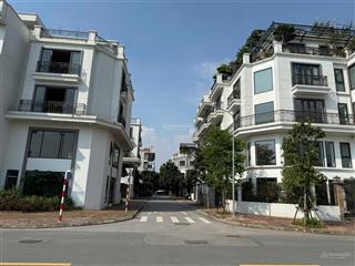 Bán liền kề 67.5m2 central metropolitan gia lâm 13.8 tỷ đường nguyễn mậu tài