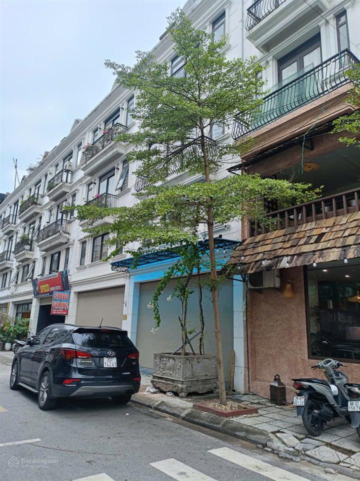 Căn shophouse sông hồng  gia lâm 84m² hoàn thiện đẹp chủ nhà cần tiền bán gấp 20 tỷ