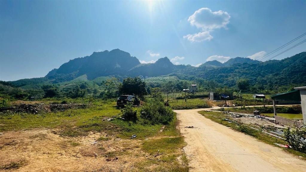 Cần bán diện tích 3.370m2 có 400m2 thổ cư, sổ đỏ nét công chứng trong ngày