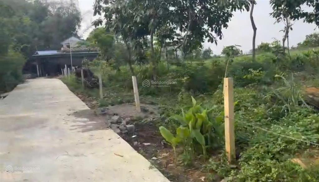 Đất đẹp giá rẻ tại kim bôi hòa bình, diện tích hơn 600m2