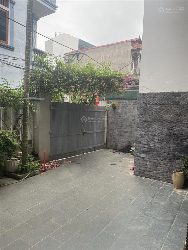 Cho thuê nhà riêng tại số nhà 15, ngọc trì, 16 triệu, 180m2, giá tốt, view đẹp