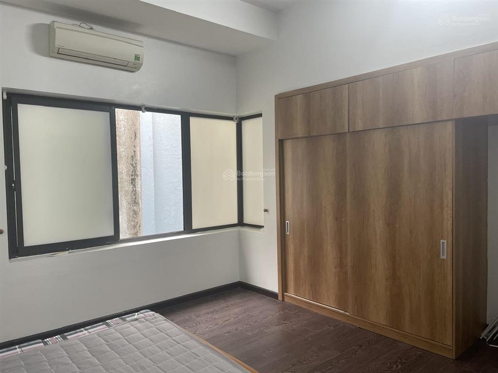 Cho thuê nhà riêng tại số nhà 15, ngọc trì, 16 triệu, 180m2, giá tốt, view đẹp