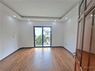 Chính chủ bán nhà ngay chợ yên ngưu tam hiệp, 30m, 5t, sổ cc, giá chỉ 5.65 tỷ.