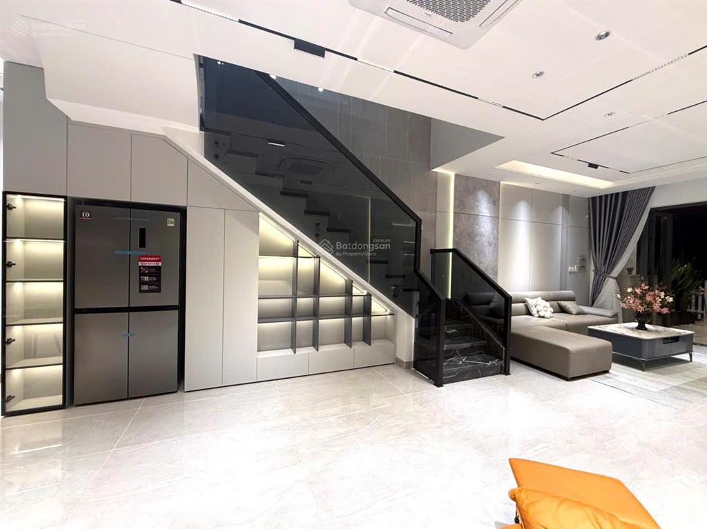 Cho thuê nhà nguyên căn 3 tầng 4pn  4wc  mỹ gia, nha trang