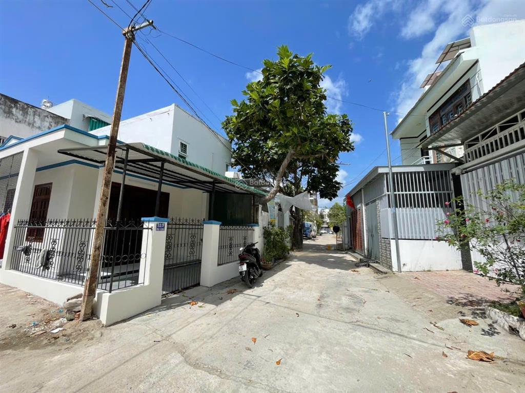 Bán nhà 2pn, 1wc hẻm vĩnh hải  nha trang