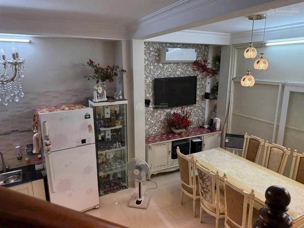 Bán nhanh nhà mặt tiền đường trần bình trọng tttp nha trang  5pn 6wc