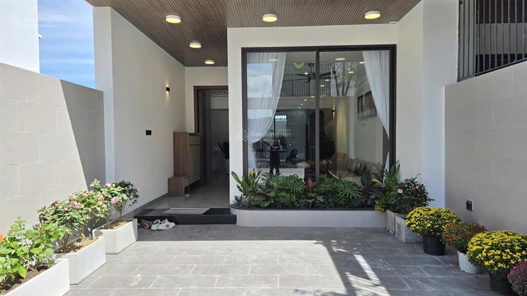 Siêu phẩm nhà đẹp kđt mỹ gia gói 5 lô 20  lk 5.3 đường 94, diện tích 100m2 ngang 5m.