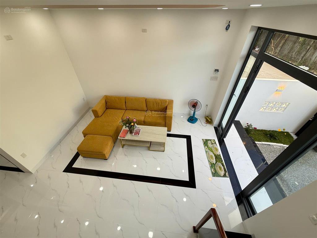 Bán nhà 2 tầng 3pn  2wc, diện tích 60m2, vĩnh trung, nha trang