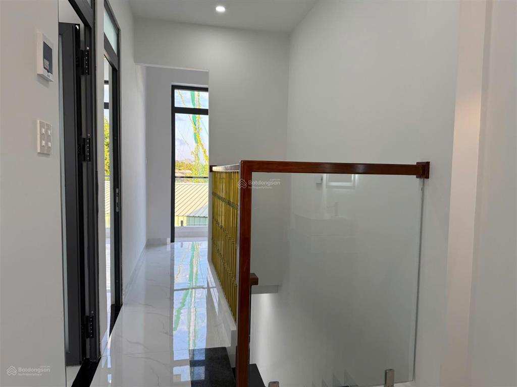 Bán nhà 2 tầng 3pn  2wc, diện tích 60m2, vĩnh trung, nha trang