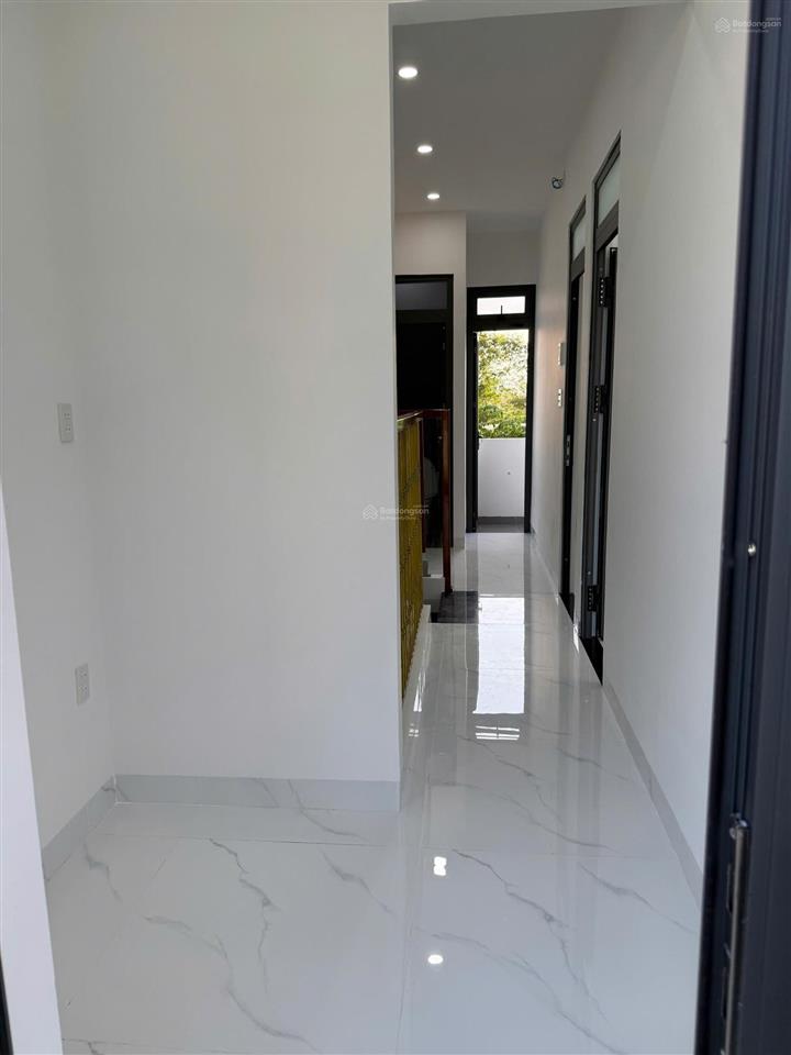 Bán nhà 2 tầng 3pn  2wc, diện tích 60m2, vĩnh trung, nha trang